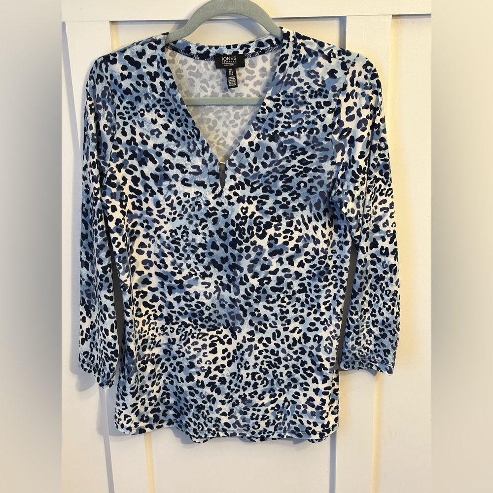 Jones New York Signature Animal Print Blouse. - Picture 3 of 7